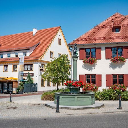 Hotel Garni "Zum Engel" Oberguenzburg Exteriör bild