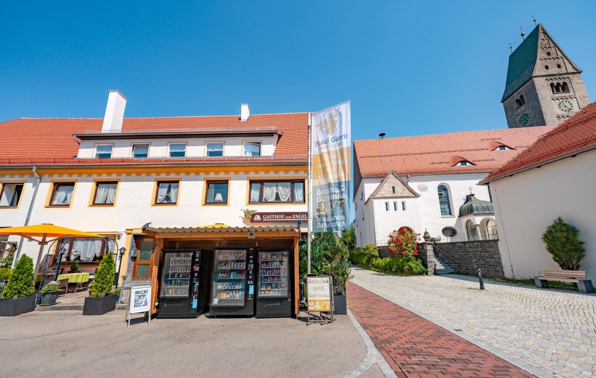 Hotel Garni "Zum Engel" Oberguenzburg Exteriör bild